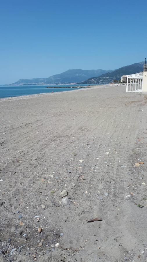 Agriturismo Terre Di Mare Bordighera Vallecrosia Exterior foto